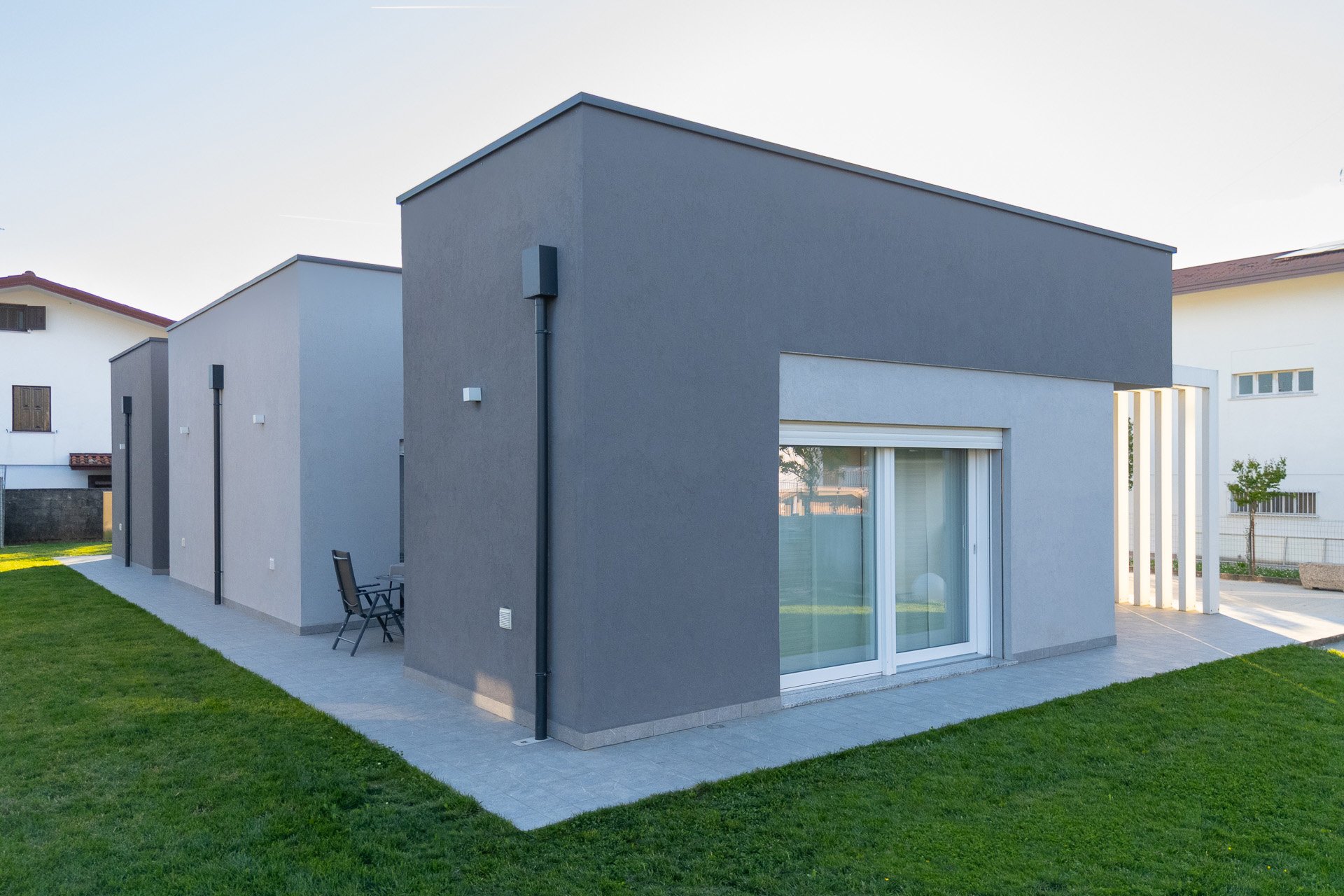 AD HOUSE