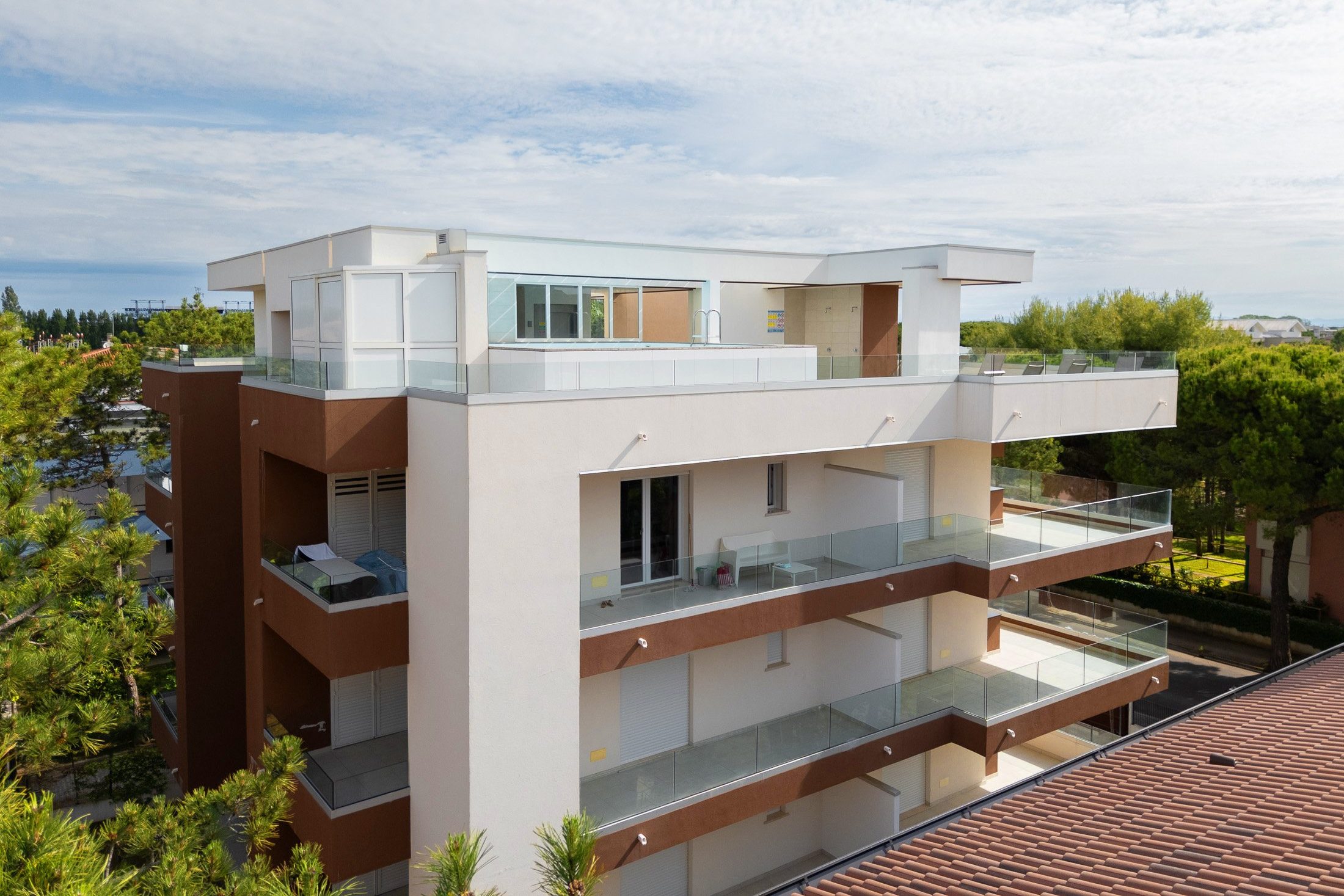 IRIS SUITES