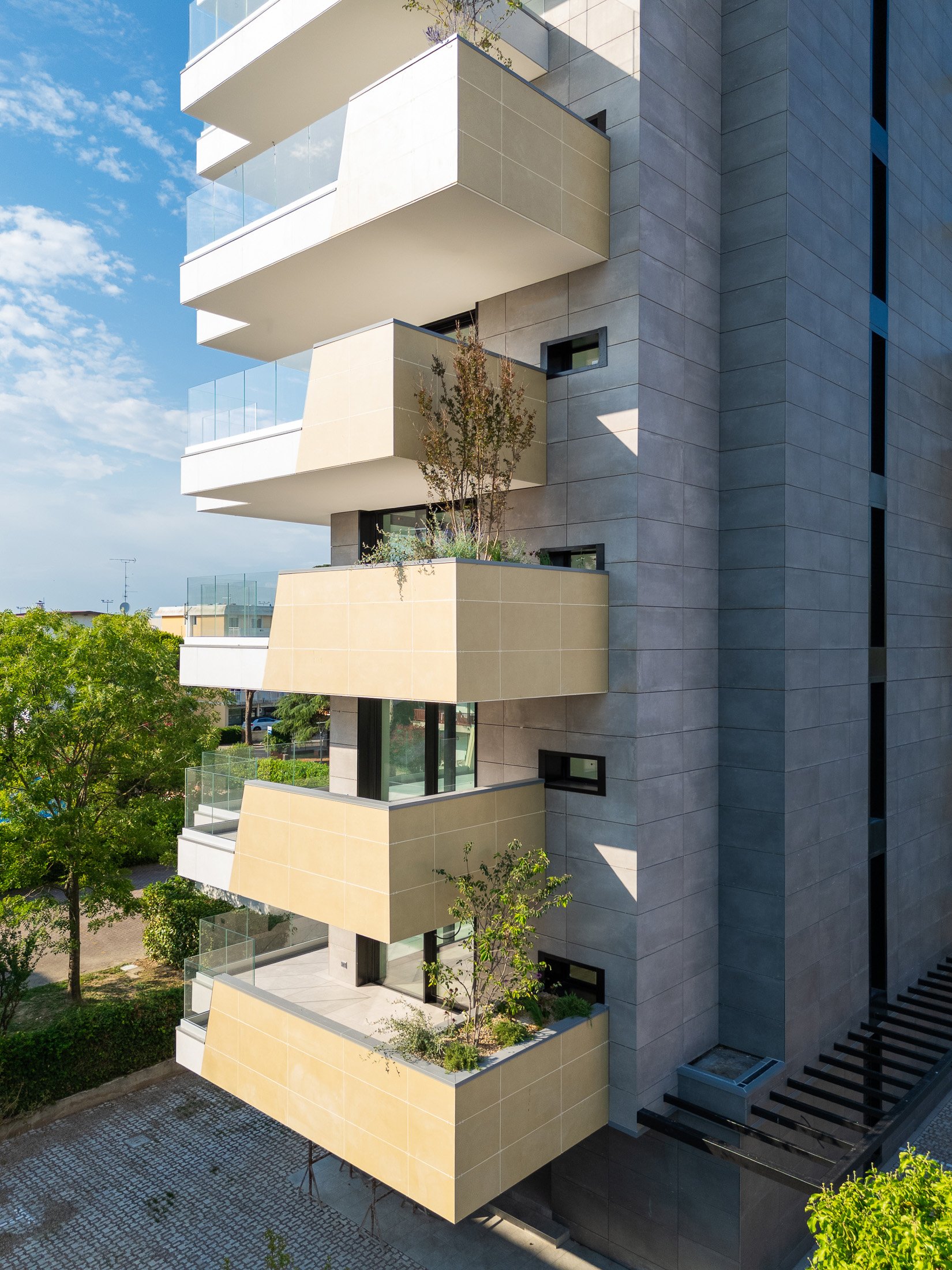 LAGUNA ROSSA SUITES