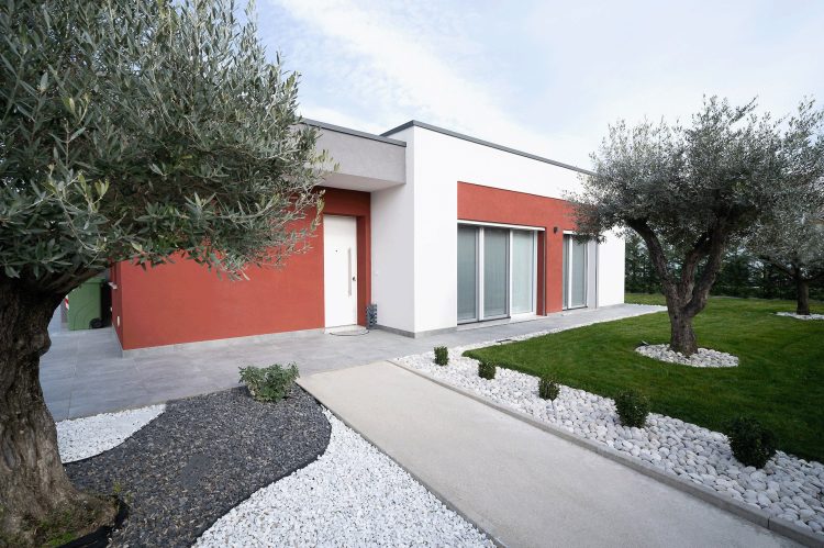 VR HOUSE
